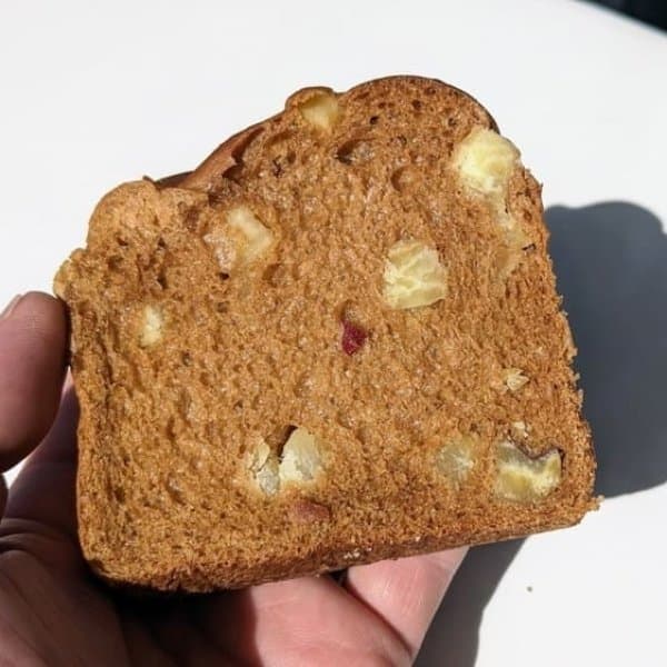 五郎島金時黒糖食パン | 冷凍パン生地のtonton