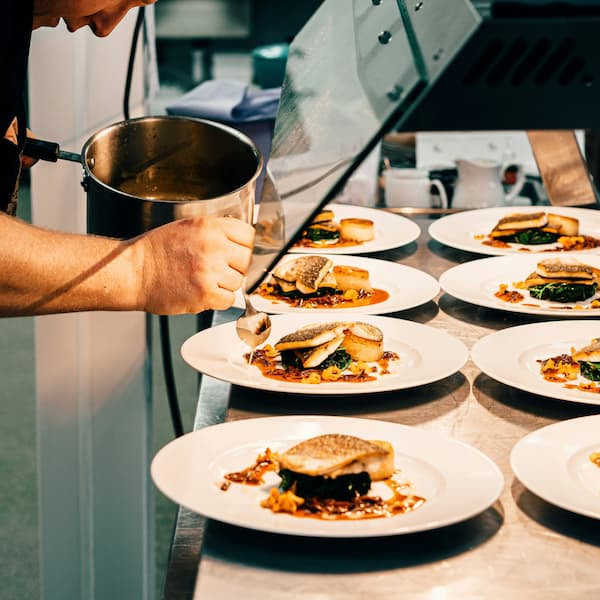 For Restaurant | 冷凍パン生地のtonton